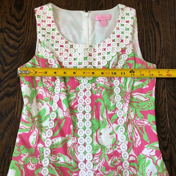 *LIKE NEW* Lilly Pulitzer Women’s 0 Floral/Elephant Lace Overlay Shift Dress - Picture 4 of 11